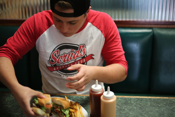 Restringir alimentos en la adolescencia se asocia a un menor disfrute de la comida