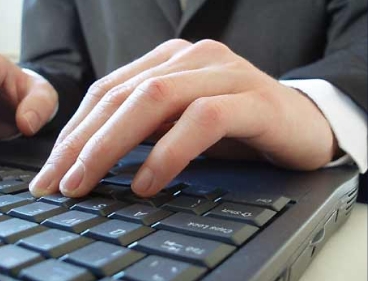 “El gobierno, obligado por ley a permitir el acceso cibernético a la información”