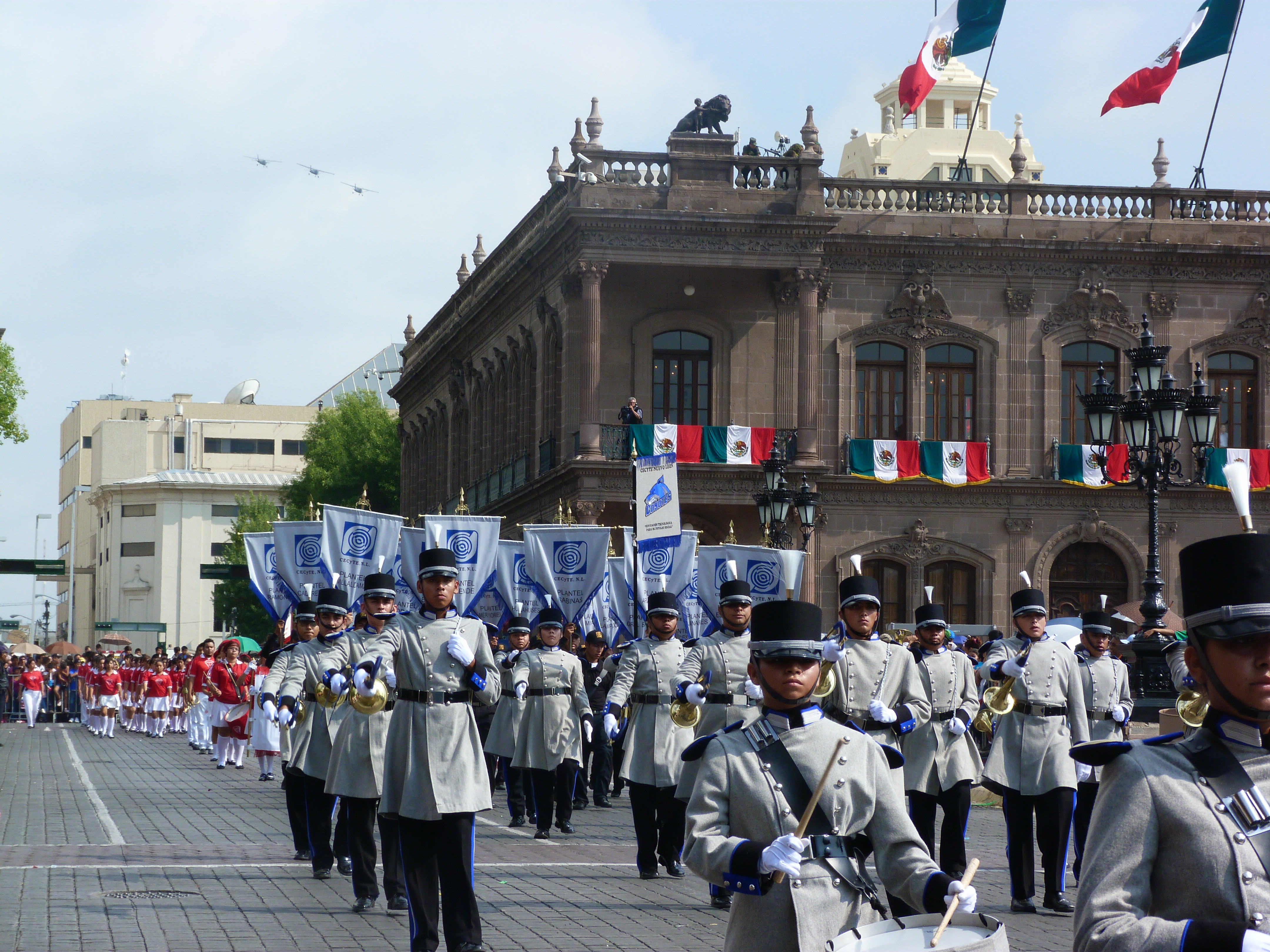 Desfile conmemorativo del inicio de la Independencia de México