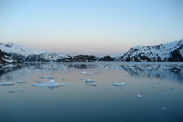 Disminuye el hielo sobre los lagos de Alaska