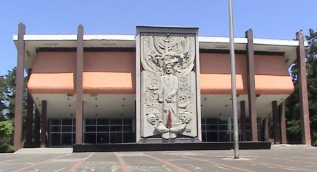 Renace la esperanza en las escuelas normales