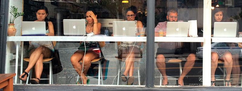 ¿Cómo interactúan jóvenes mexicanos en Internet?