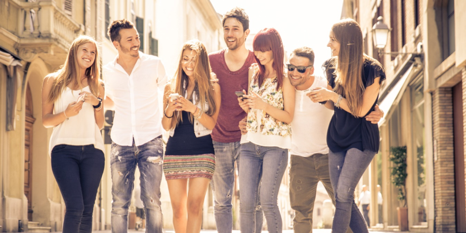 MILLENNIALS: 20 años de constante adaptación a los cambios