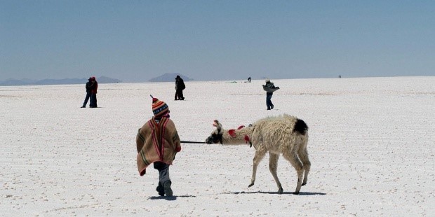 El salar de Uyuni es un potencial generador de litio utilizado en las nuevas tecnologías