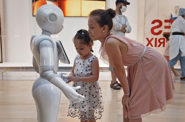 Can a robot influence your decisions? It depends on how you view the machine